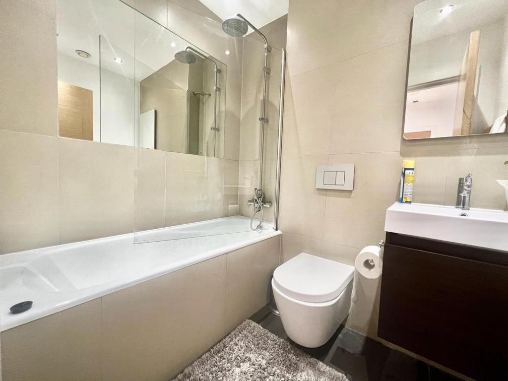 Beautiful 1 Bedroom Stylish Apartment ครอยดอน ภายนอก รูปภาพ